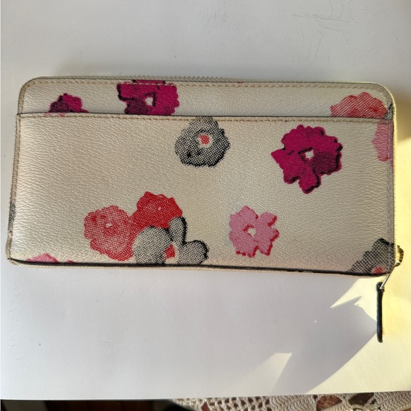 Coach flower wallet - Picture 2 of 9